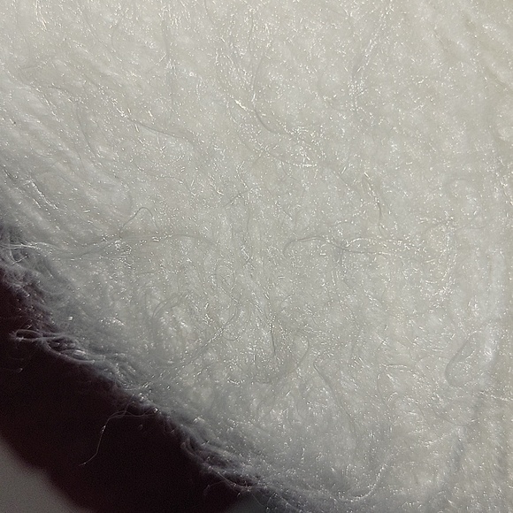 Baby Bee Baby Lou Lou Net Wt 3.5 Oz, 259 Yards Skeins 2 White 5 Hugs&Kiss - Picture 16 of 16